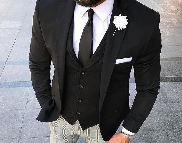 دلایل محبوبیت کت تک مشکی